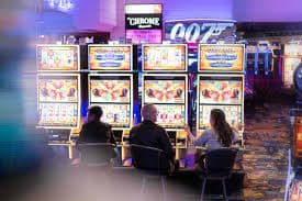 Meja permainan dealer langsung di 86bro menunjukkan pengalaman live casino berkualitas tinggi